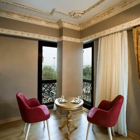 إمباير سويت فندق 3*