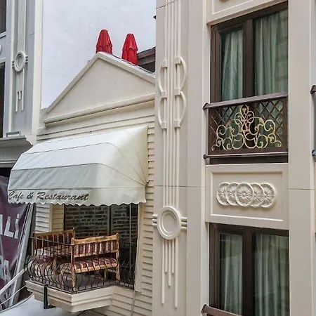 Hotel Empire Istanbul