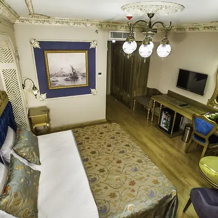 호텔 엠파이어 스위트 3*