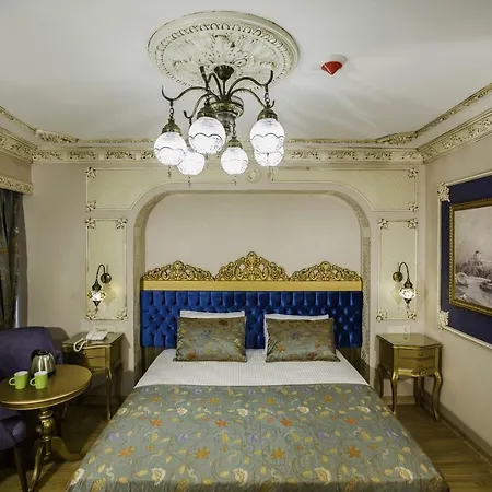 엠파이어 스위트 3*