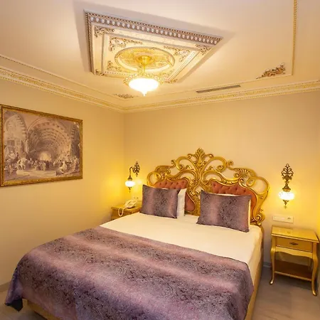 엠파이어 스위트 3*