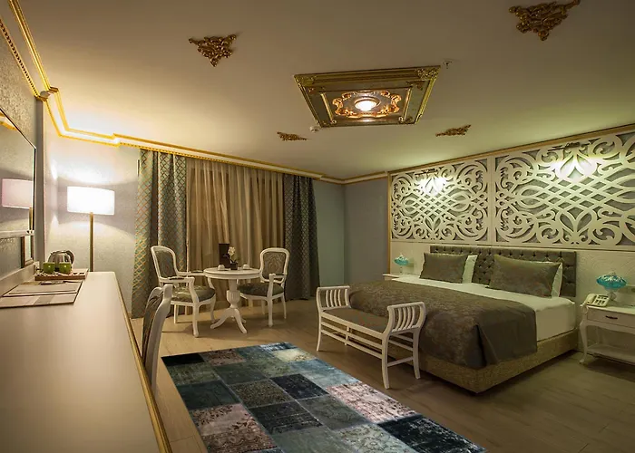 Empire Отель 3*