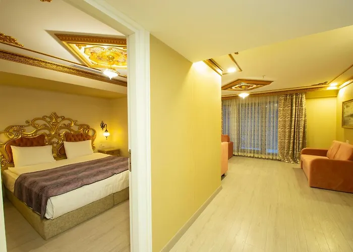 Empire Отель 3*