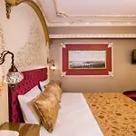 Empire Hotel