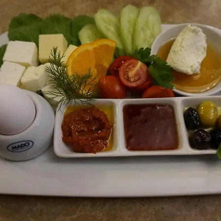 Empire Otel 3*