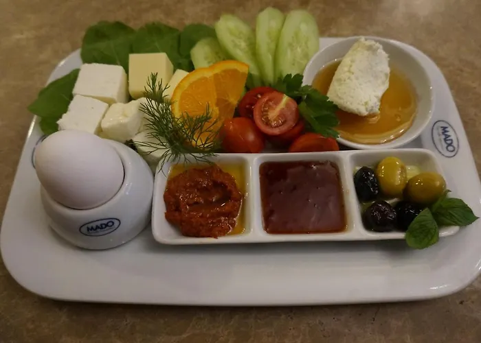 Empire Отель 3*