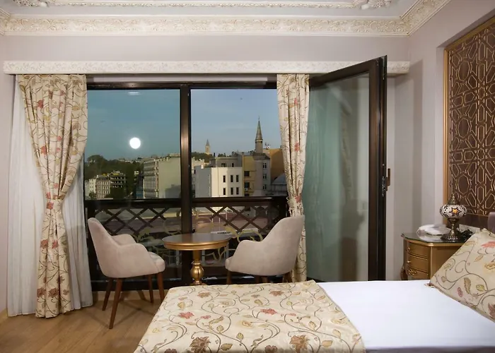 Empire Стамбул